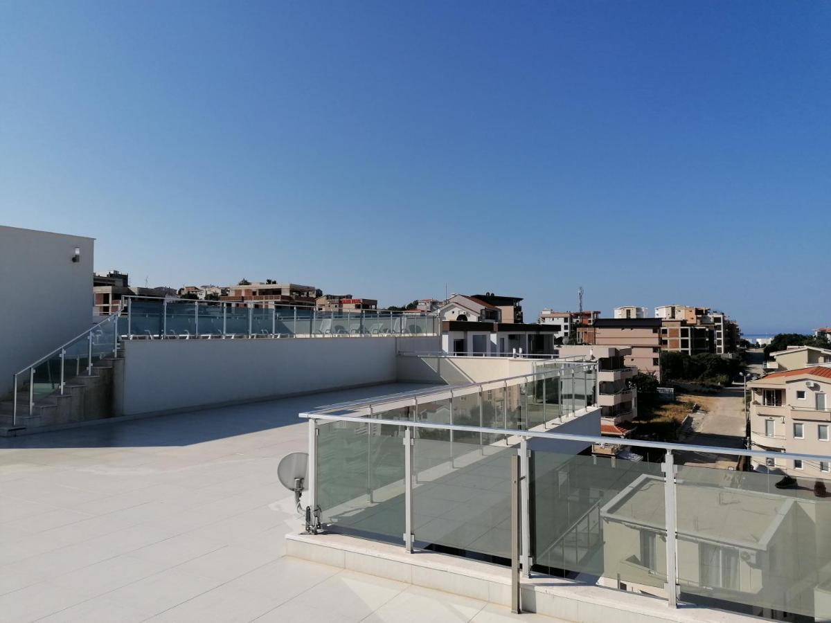 Riki Dream Apartment Dobra Voda Luaran gambar